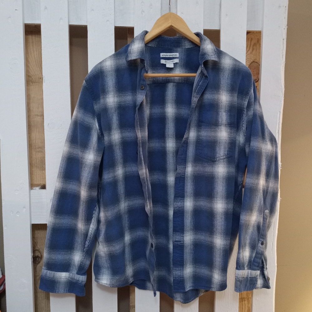AMAZON men's long sleeve flannel shirts (1 / 2)